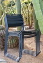 Ensemble extensible RIBAMBELLE 149/299 x 100 cm et 8 chaises SURPRISING de FERMOB