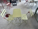 Ensemble de jardin en acier vert tilleul - BISTRO avec 2 chaises - FERMOB