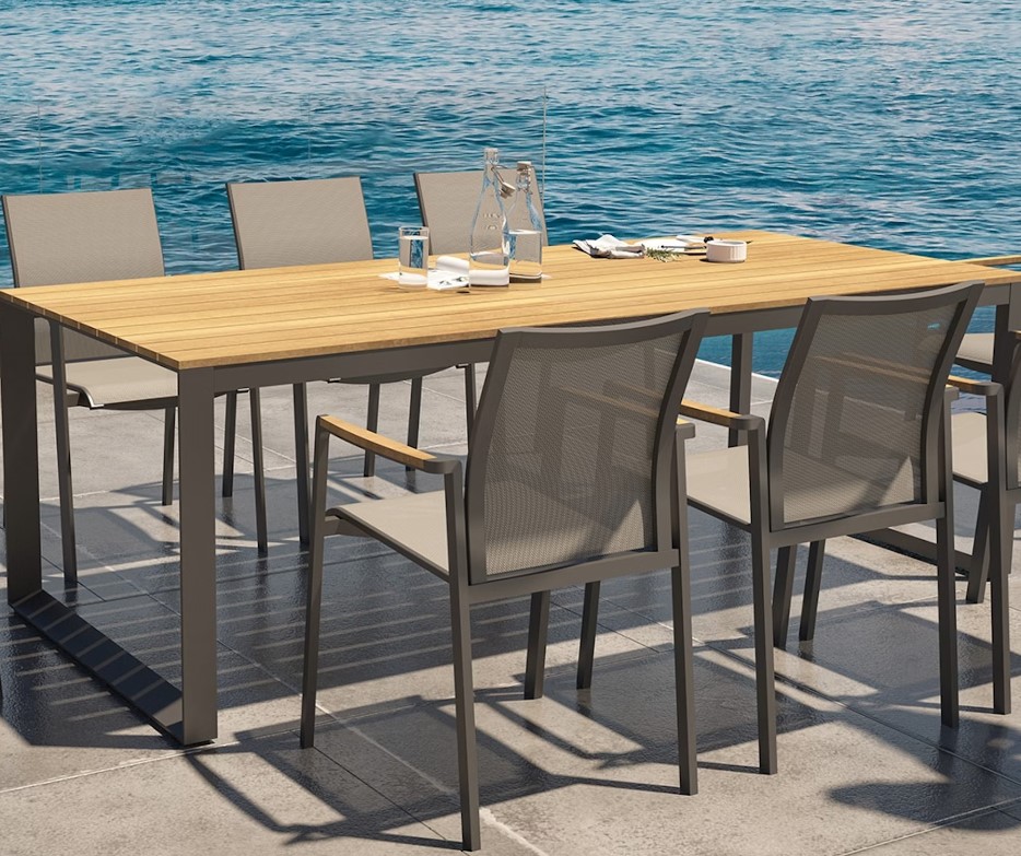 Table de jardin HERITAGE - plateau en teck 220 cm - structure en aluminium couleur anthracite - TASTE