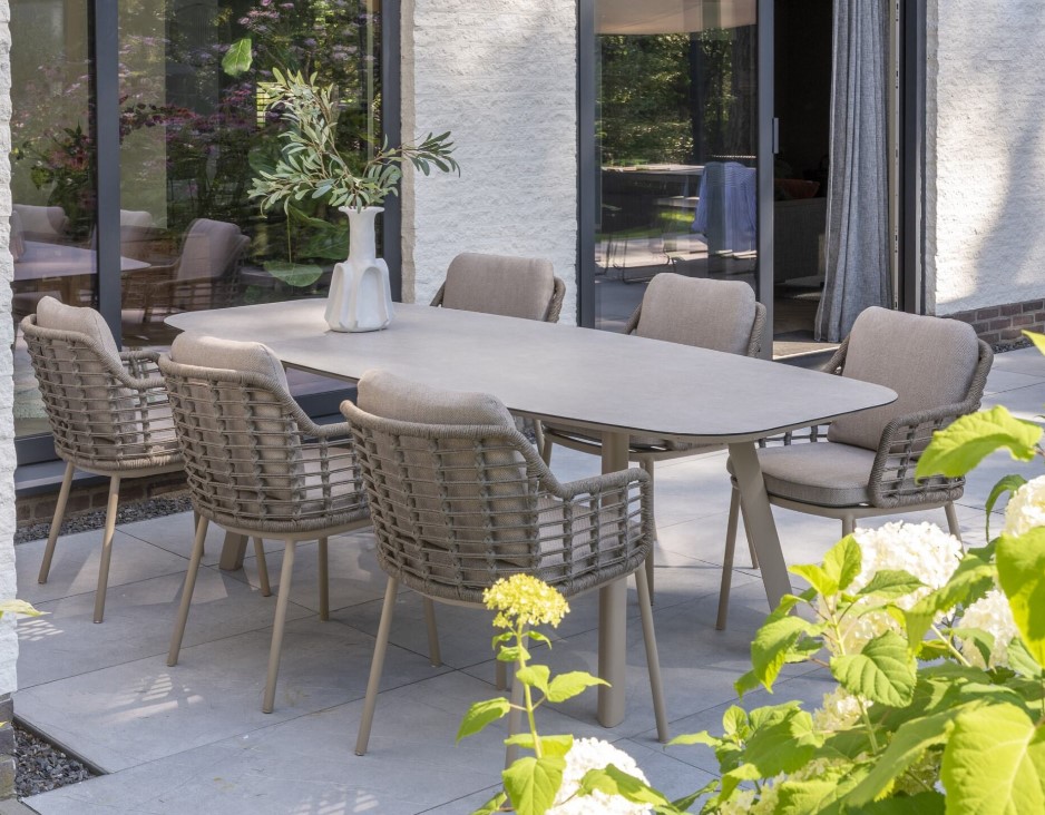 Ensemble de jardin Manolo-Puglia couleur:"latté" de la marque TASTE by 4 seasons outdoor