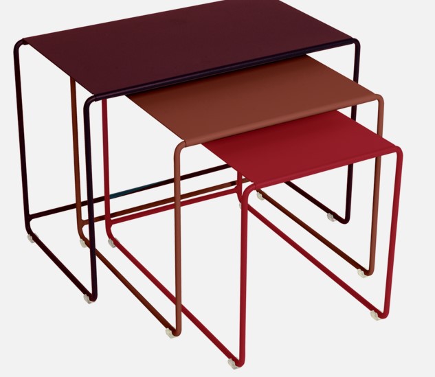 Tables basses gigognes Oulala Fermob – Cerise noire / Ocre rouge / Piment