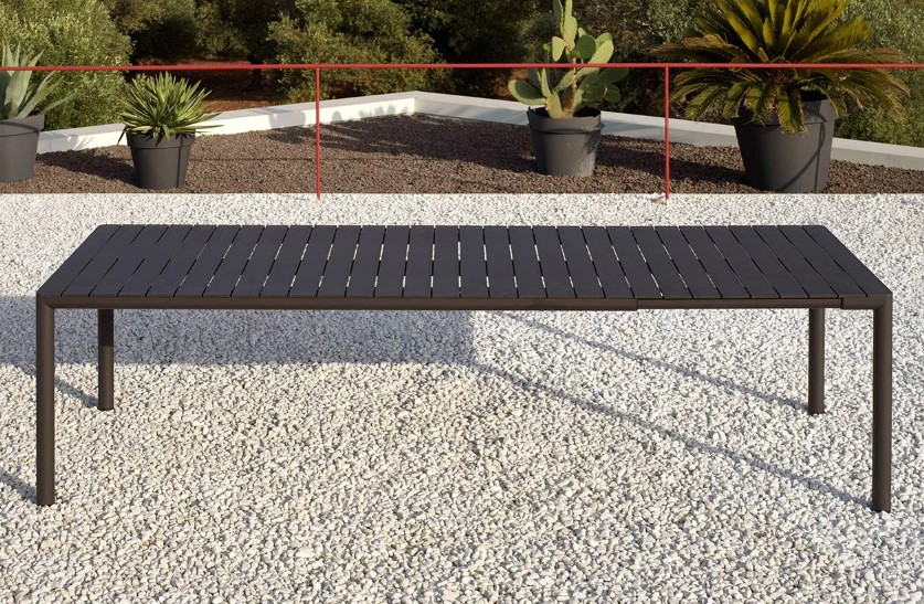 Table de jardin extensible TEVERE 211/275 cm Terra – Résine fiberglass & aluminium – Nardi Outdoor