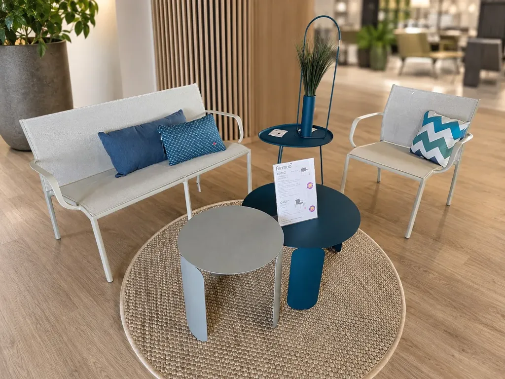 Ensemble salon de jardin Cadiz gris argile de FERMOB -  GRIS ARGILE