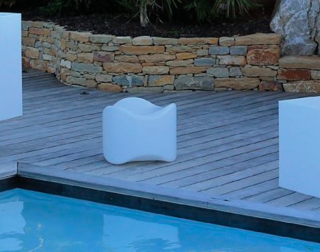 Pouf lumineux SWell blanc translucide + eclairage Nomade - ROTOMOD Farniente
