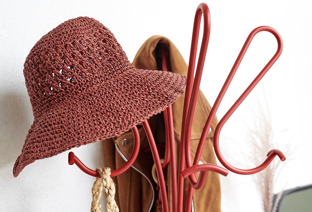 ACCROCHE COEURS - Porte-manteau de FERMOB - Design: Pascal Mourgue