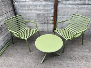 [NARDI-40058.16.000 4025616000] Ensemble de jardin en résine - SPRITZ - DOGA RELAX avec 2 chaises - modèle d'expo NARDI