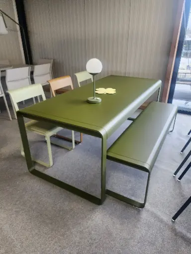 [FERMOB-BELLEVIE PESTO] Ensemble de jardin en aluminium et acier - BELLEVIE pesto - Modèle d'expo